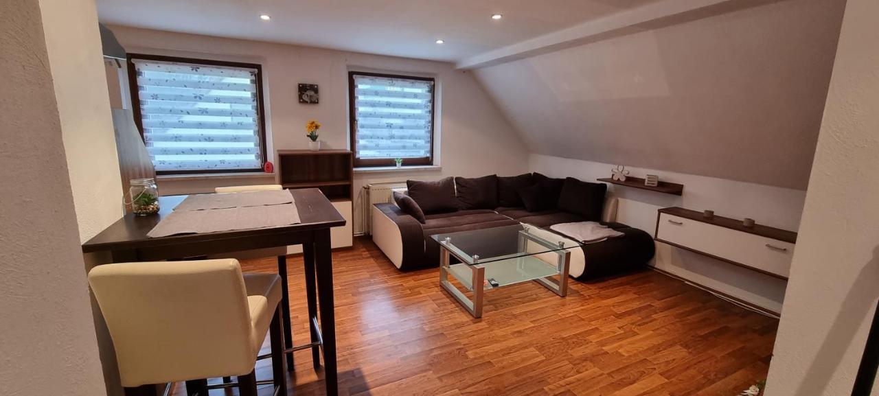 Süße kleine Ferienwohnung Pirna Exterior foto
