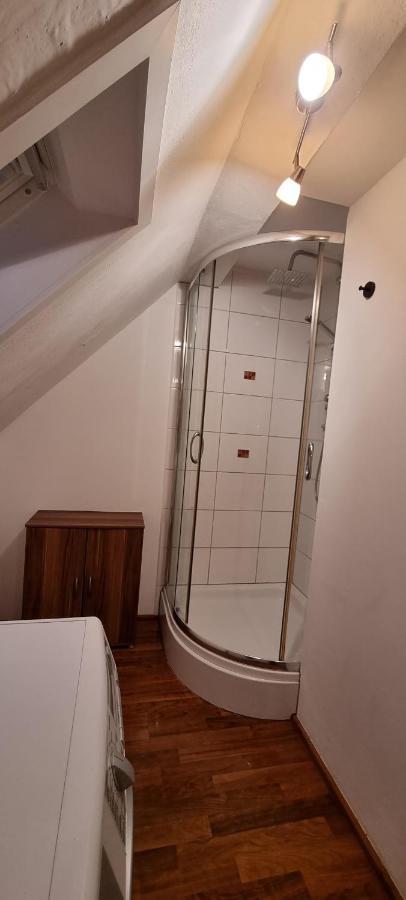 Süße kleine Ferienwohnung Pirna Exterior foto